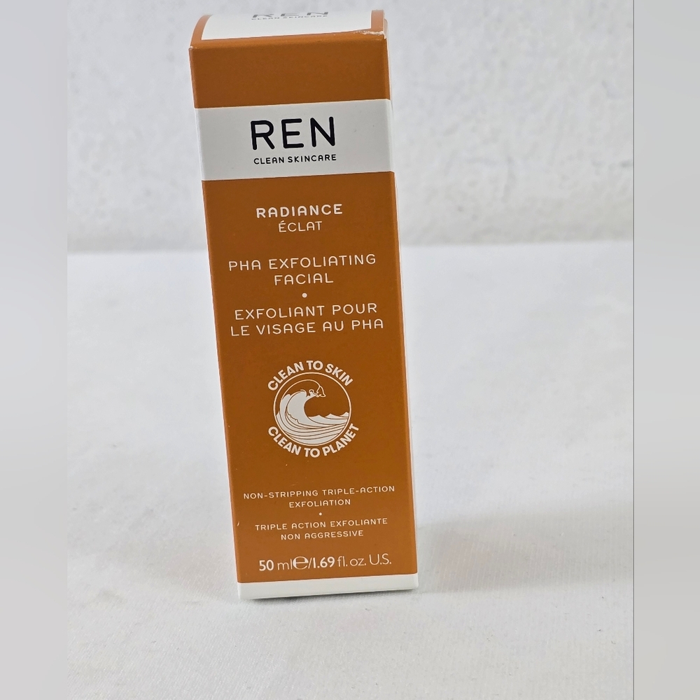 NWT REN Radiance PHA Exfoliating Facial